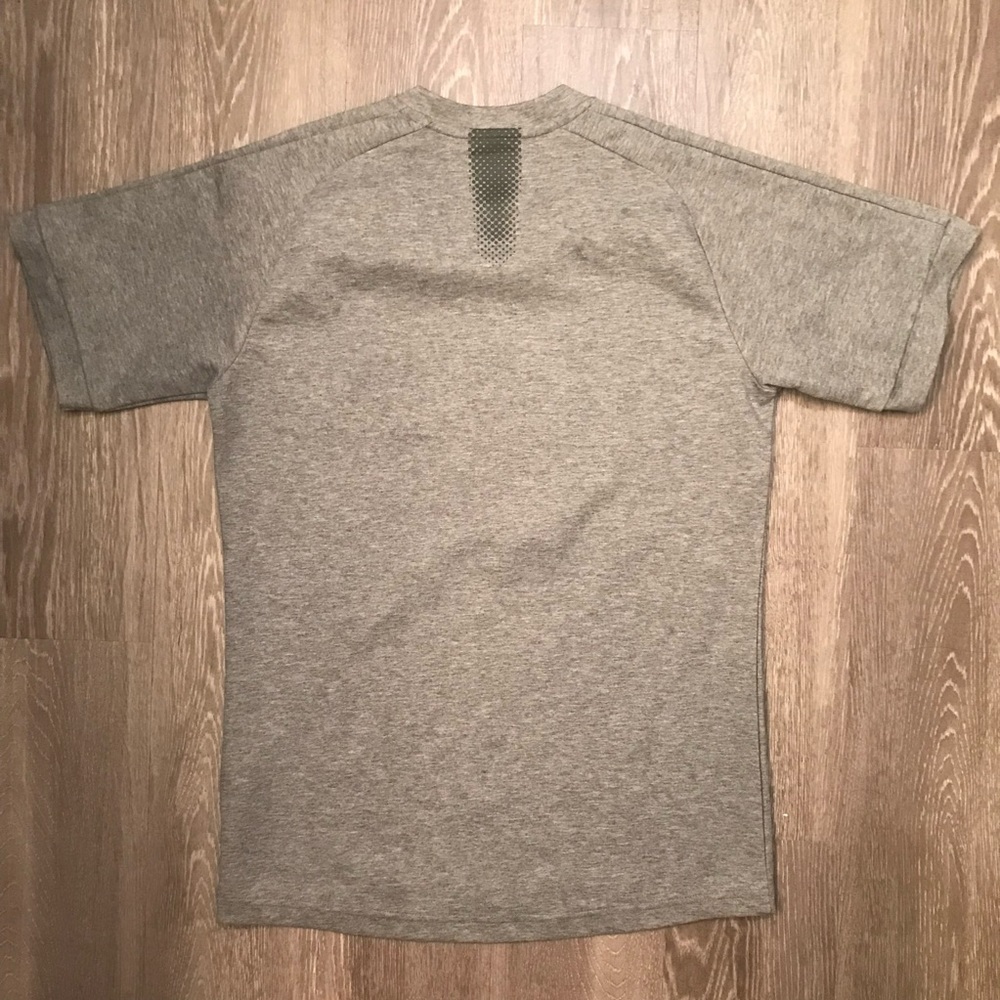 Puma Dry Cell Athletic Fit Shirt Men’s Size Medium - Picture 5 of 5